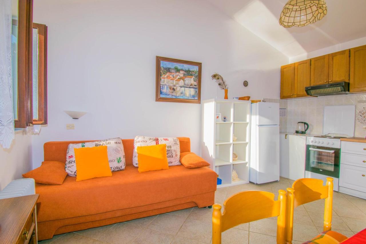 Holiday House Punta Blue & Orange 5M From The Sea, Island Cres Punta Križa Eksteriør bilde