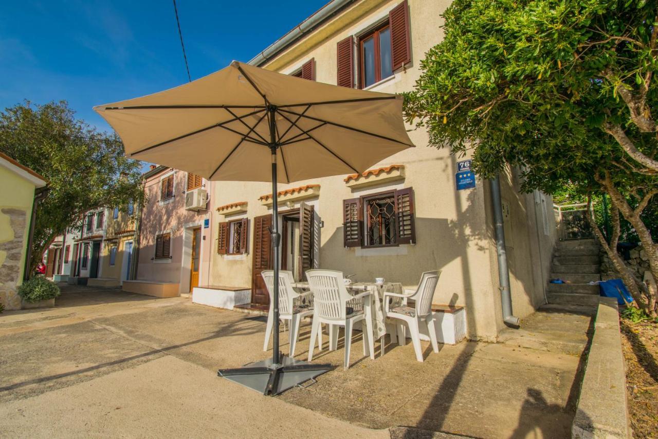 Holiday House Punta Blue & Orange 5M From The Sea, Island Cres Punta Križa Eksteriør bilde